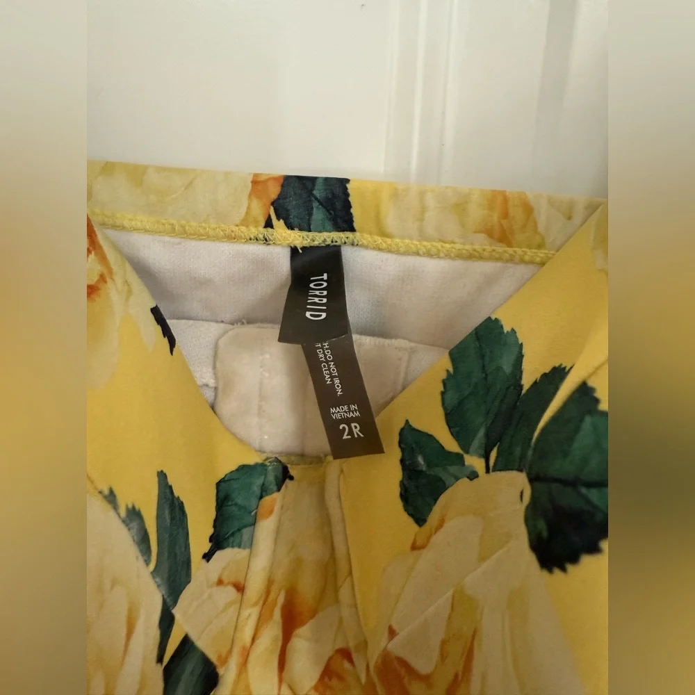 Torrid Yellow Floral Swim Top with Green Leaves - Picture 2 of 4